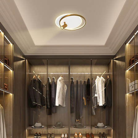 LED plafonjera sa jednim spot reflektorom.