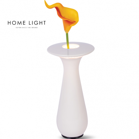 LED punjiva stona lampa - vaza, elegantne bele boje, snaga 2.5W i temperature svetla 2700K.